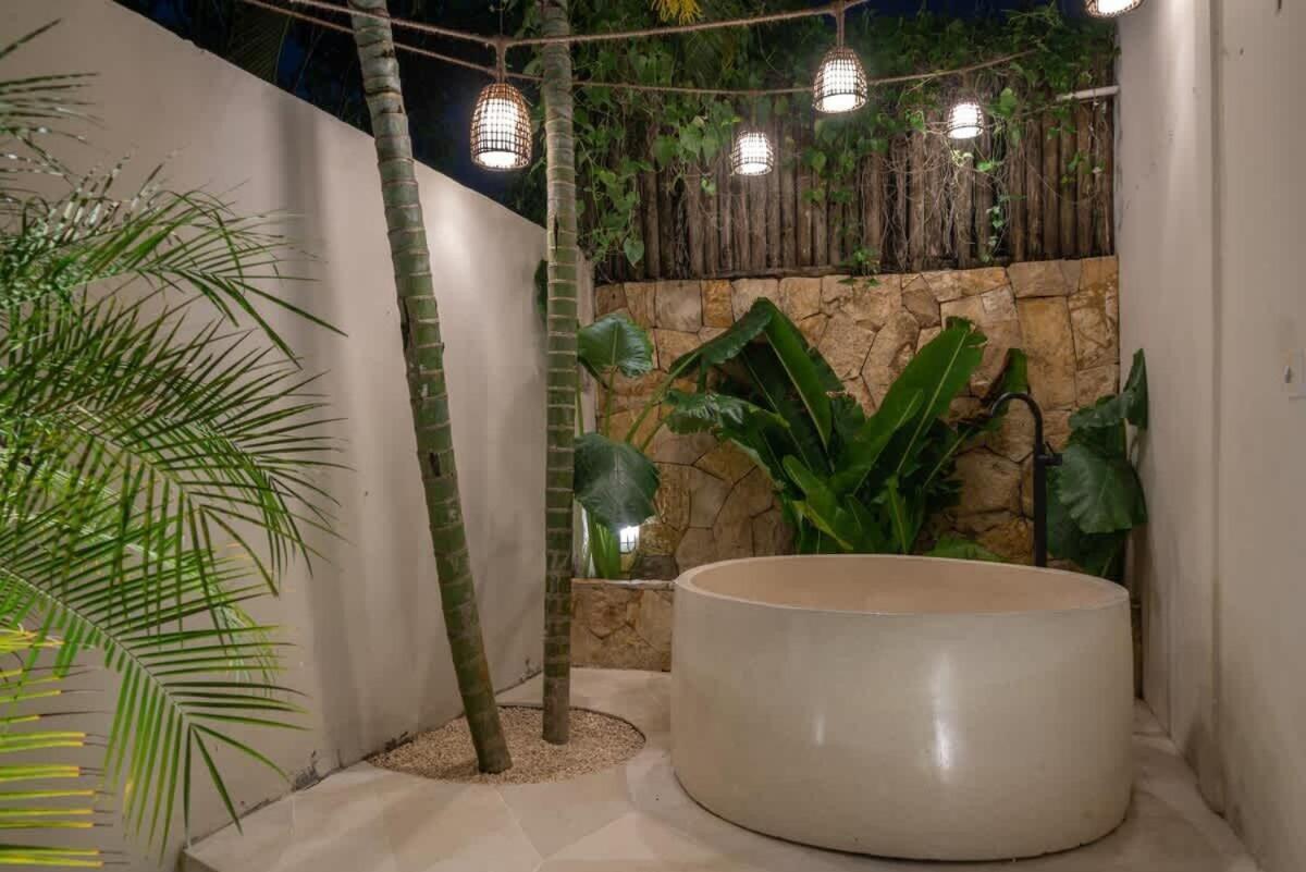 The Jungle - Luxurious & Tropical Concept - 3Br - Central Canggu Exterior foto